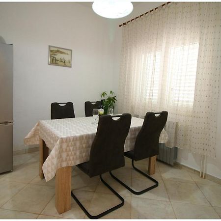 Apartments And Rooms Mirja-Parking พรีมอชเตน ภายนอก รูปภาพ