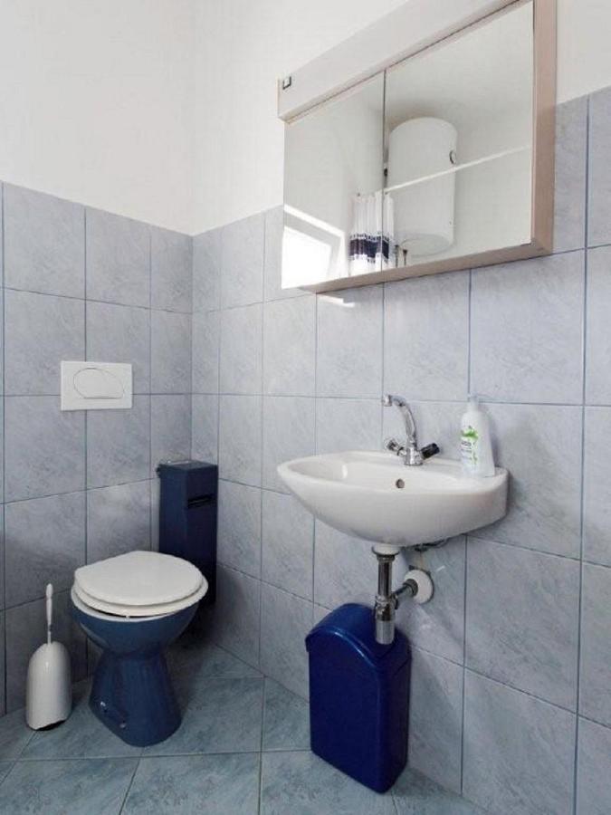 Apartments And Rooms Mirja-Parking พรีมอชเตน ภายนอก รูปภาพ