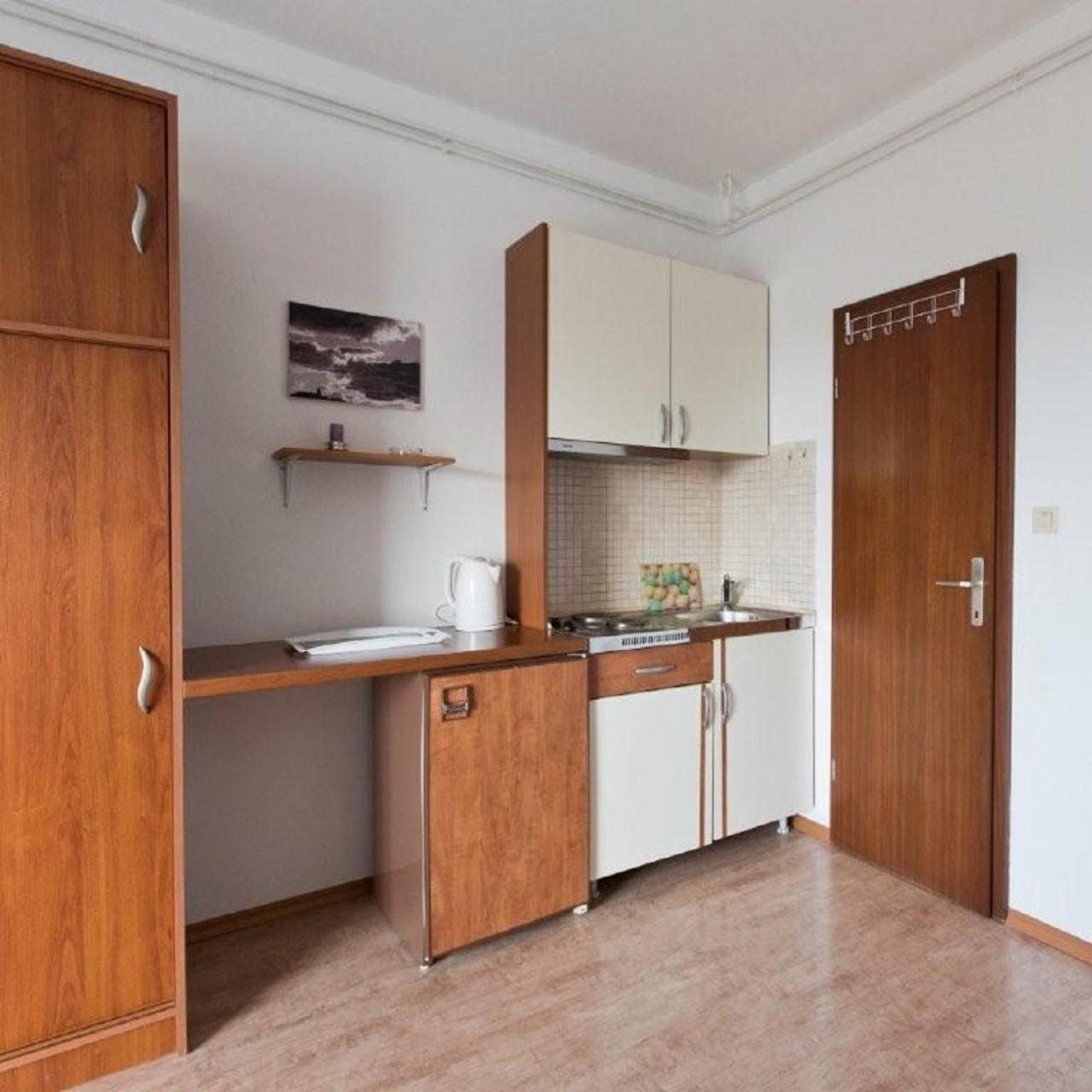 Apartments And Rooms Mirja-Parking พรีมอชเตน ภายนอก รูปภาพ