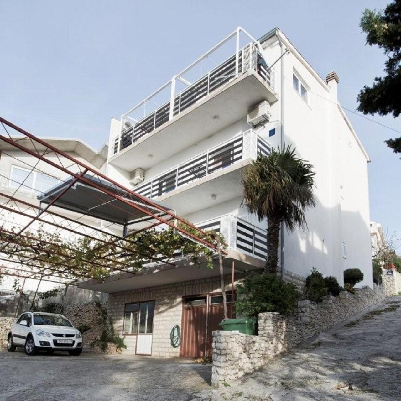 Apartments And Rooms Mirja-Parking พรีมอชเตน ภายนอก รูปภาพ
