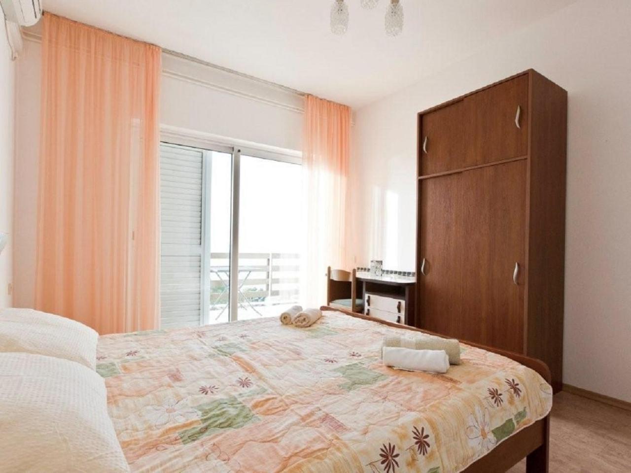 Apartments And Rooms Mirja-Parking พรีมอชเตน ภายนอก รูปภาพ