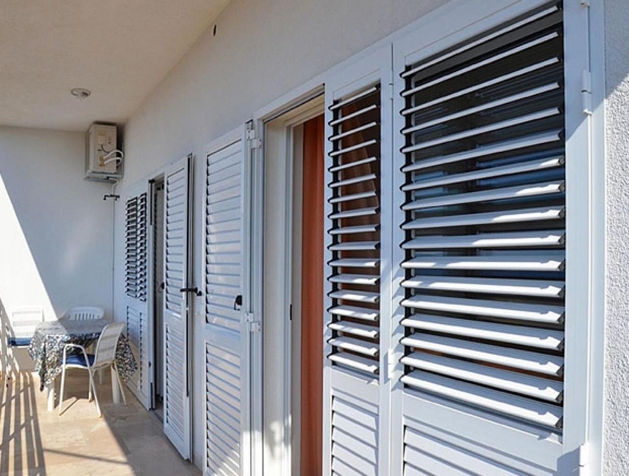 Apartments And Rooms Mirja-Parking พรีมอชเตน ภายนอก รูปภาพ